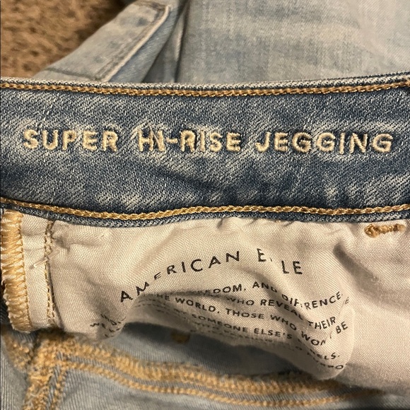 American Eagle Super Hi-Rise Jegging -size 12 - Picture 4 of 6